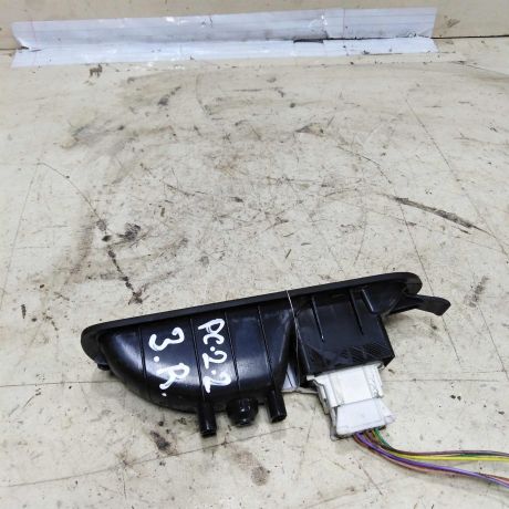 knopka-steklopodieemnika-zadniaia-pravaia-renault-scenic-2-art-52119-big-1