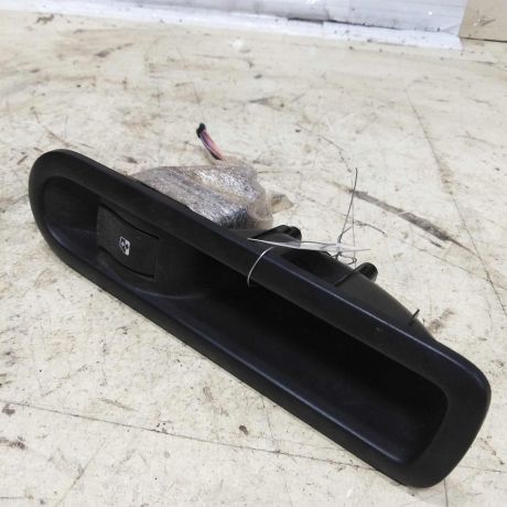 knopka-steklopodieemnika-zadniaia-levaia-renault-scenic-2-art-52144-big-0
