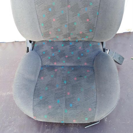 sidene-perednee-pravoe-hyundai-accent-i-99-gv-art-52469-big-1