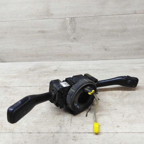 perekliucatel-podrulevoi-v-sbore-skoda-octavia-tour-do-rest-art-52728-big-2