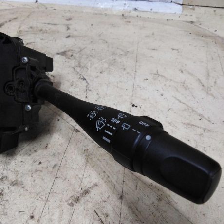 podrulevoi-perekliucatel-v-sbore-nissan-primera-p11-art-52789-big-1