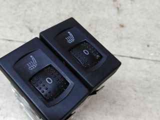 knopka-upravleniia-steklopodieemnikami-volkswagen-passat-b5-gp-art-53368