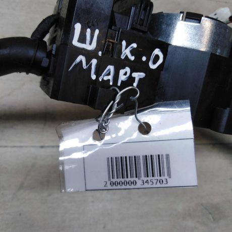 podrulevoi-perekliucatel-v-sbore-skoda-octavia-tour-rest-art-54647-big-1