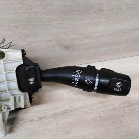 podrulevoi-perekliucatel-v-sbore-hyundai-accent-2-06-gv-sedan-art-55876-big-3