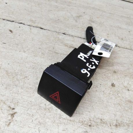 knopka-avariinoi-ostanovki-hyundai-elantra-iii-xd-xetcbek-20i-art-59018-big-0