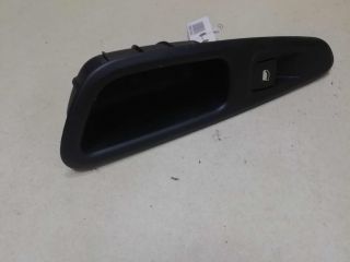 knopka-steklopodieemnika-zadniaia-pravaia-peugeot-408-art-59548