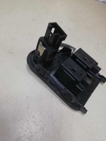 knopka-obogreva-sidenii-blok-peugeot-408-art-59568-big-1