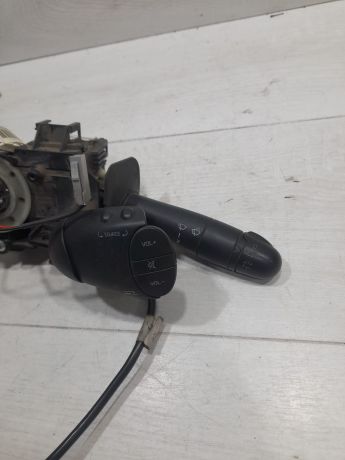 perekliucatel-stekloocistitelei-renault-kangoo-i-do-rest-art-59653-big-7