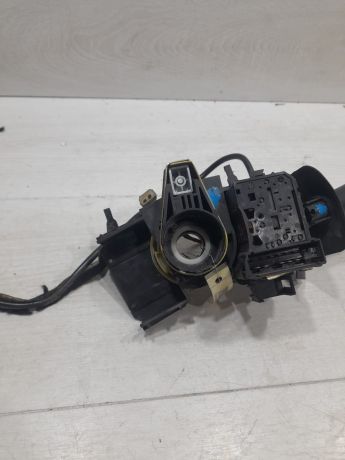 perekliucatel-stekloocistitelei-renault-kangoo-i-do-rest-art-59653-big-3