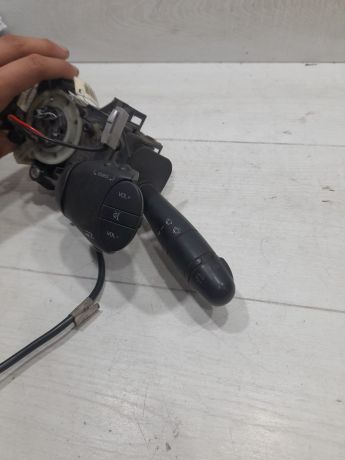 perekliucatel-stekloocistitelei-renault-kangoo-i-do-rest-art-59653-big-2