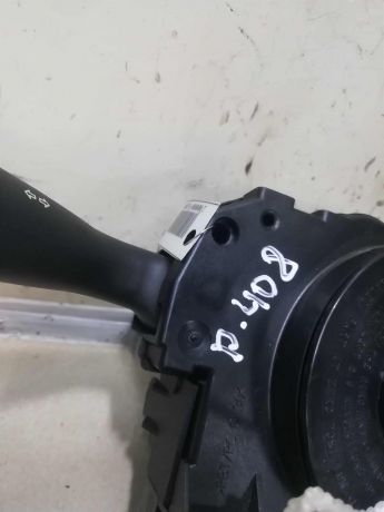 podrulevoi-perekliucatel-v-sbore-peugeot-408-art-59810-big-7