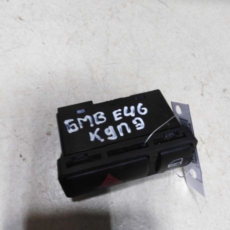 knopka-avariinoi-signalizacii-bmw-e46-kupe-do-rest-art-60188-big-4