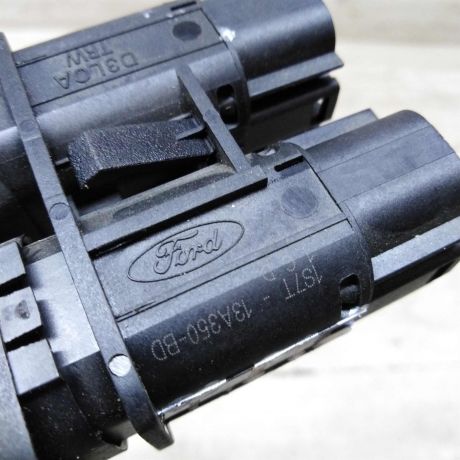 knopka-avariinoi-signalizacii-ford-mondeo-3-art-60562-big-3