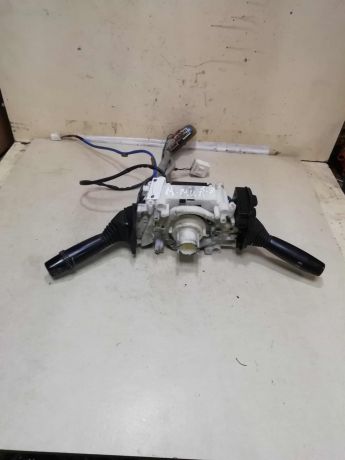 podrulevoi-perekliucatel-v-sbore-mazda-millenia-art-60572-big-0