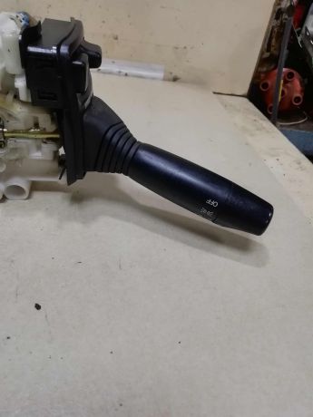 podrulevoi-perekliucatel-v-sbore-mazda-millenia-art-60572-big-4