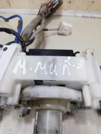 podrulevoi-perekliucatel-v-sbore-mazda-millenia-art-60572-big-3