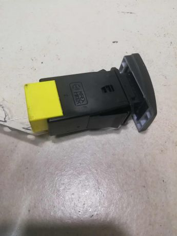 knopka-obogreva-zadnego-stekla-kia-spectra-art-60662-big-1