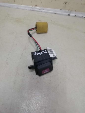 knopka-avariinoi-ostanovki-mazda-millenia-art-60999-big-0