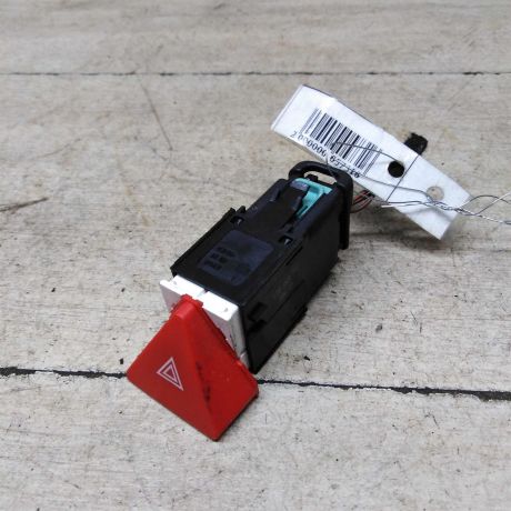 knopka-avariinoi-signalizacii-volkswagen-passat-b6-19tdi-mkpp-27-art-61059-big-0