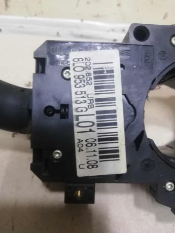 podrulevoi-perekliucatel-v-sbore-skoda-octavia-tour-art-62024-big-5