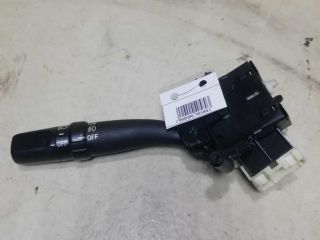 perekliucatel-povorotov-podrulevoi-toyota-avensis-t250-gor-art-62570