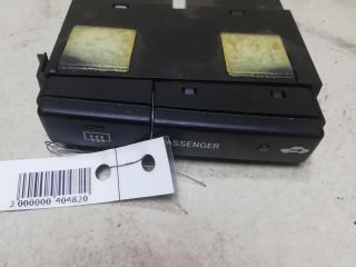 knopka-obogreva-stekla-toyota-avensis-t250-gor-art-62591