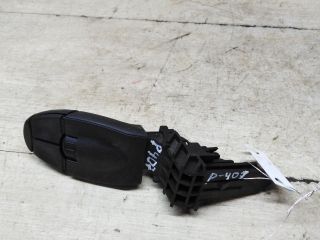 perekliucatel-podrulevoi-upravleniia-magnitoloi-peugeot-407-art-63060