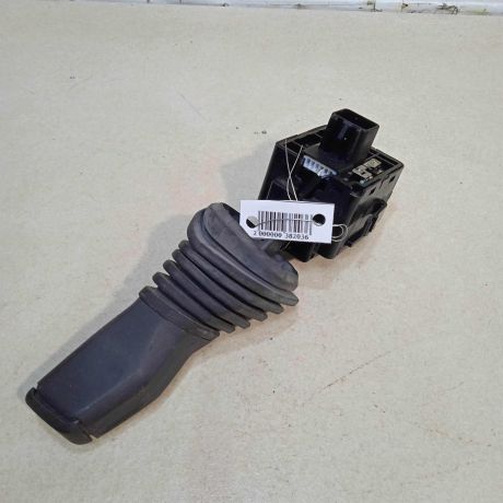 perekliucatel-stekloocistitelia-podrulevoi-opel-antara-i-art-64176-big-0