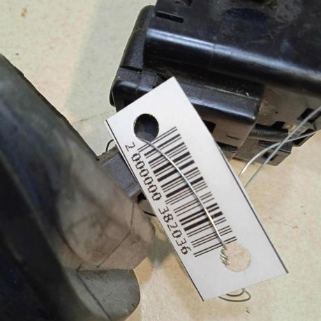 perekliucatel-stekloocistitelia-podrulevoi-opel-antara-i-art-64176-big-6