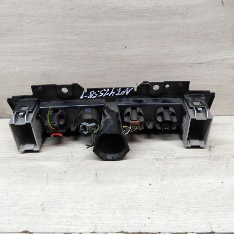 knopka-obogreva-stekla-ford-focus-2-art-65087-big-1