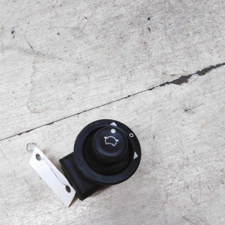 perekliucatel-regulirovki-zerkal-ford-focus-1-art-67056-big-2