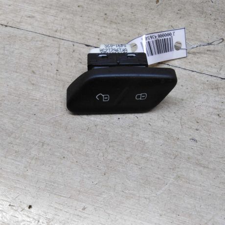 knopka-blokirovki-volkswagen-polo-v-sedan-art-71367-big-0
