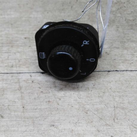 perekliucatel-regulirovki-zerkal-volkswagen-polo-v-sedan-art-71435-big-0