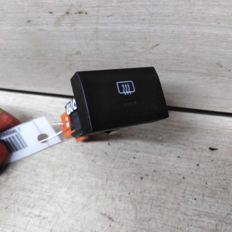 knopka-obogreva-stekla-volkswagen-polo-v-sedan-art-71436-big-0