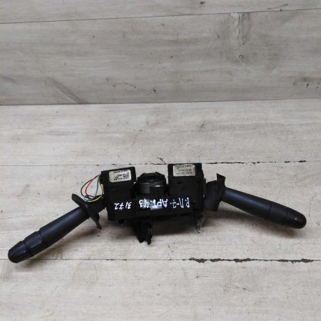 podrulevoi-perekliucatel-v-sbore-renault-logan-i-art-71454-big-9
