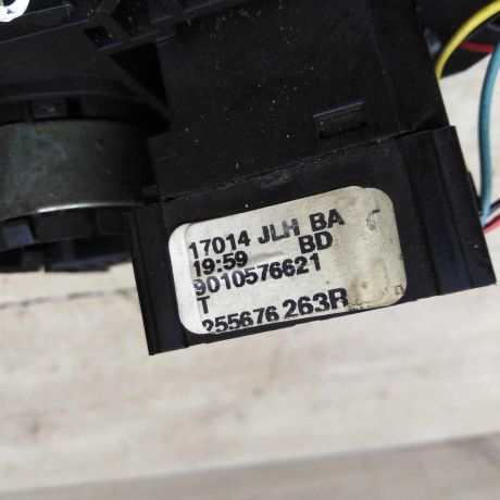 podrulevoi-perekliucatel-v-sbore-renault-logan-i-art-71454-big-8