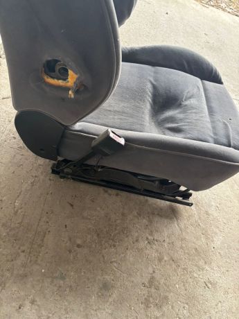 sidene-perednee-levoe-peugeot-307-art-72070-big-6