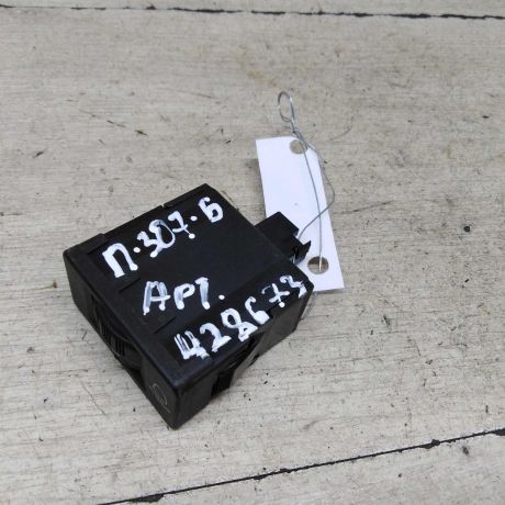 knopka-korrektora-far-peugeot-307-do-rest-art-72108-big-1