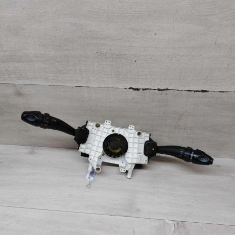 podrulevoi-perekliucatel-v-sbore-hyundai-sonata-4-ef-art-72233-big-0