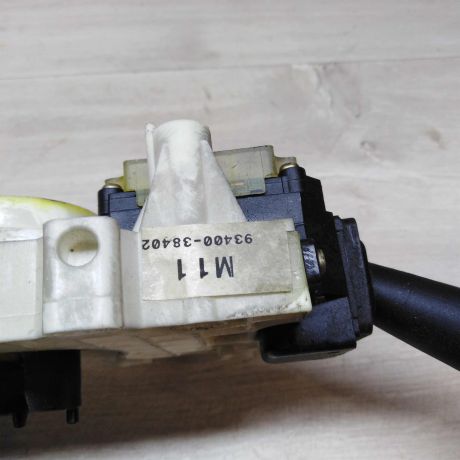 podrulevoi-perekliucatel-v-sbore-hyundai-sonata-4-ef-art-72233-big-3