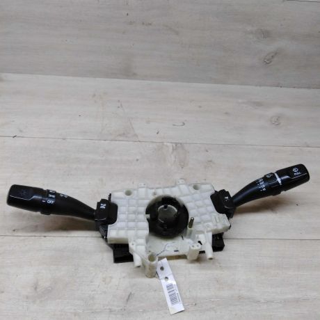 perekliucatel-podrulevoi-v-sbore-hyundai-accent-ii-art-72722-big-0
