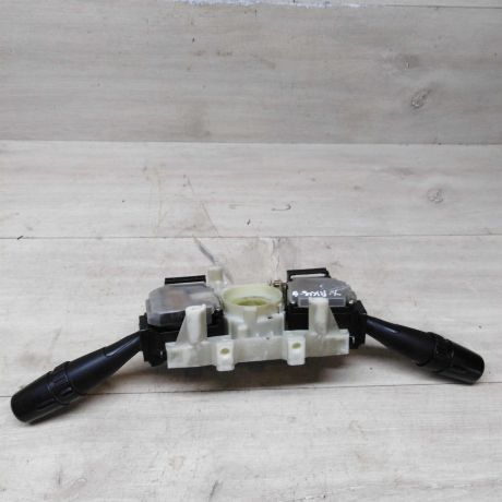 perekliucatel-podrulevoi-v-sbore-hyundai-accent-ii-art-72722-big-1