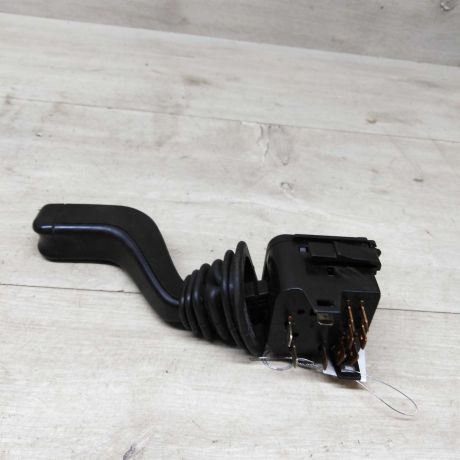 perekliucatel-povorotov-opel-vectra-b-art-73357-big-2