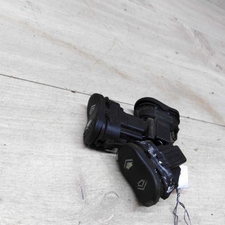 knopka-steklopodieemnika-ford-focus-1-art-75304-big-0