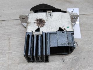 knopka-avariinoi-signalizacii-ford-focus-1-art-75305