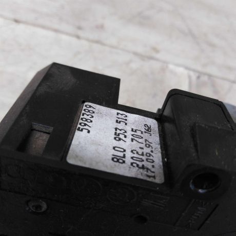 perekliucatel-podrulevoi-skoda-octavia-tour-art-76273-big-3