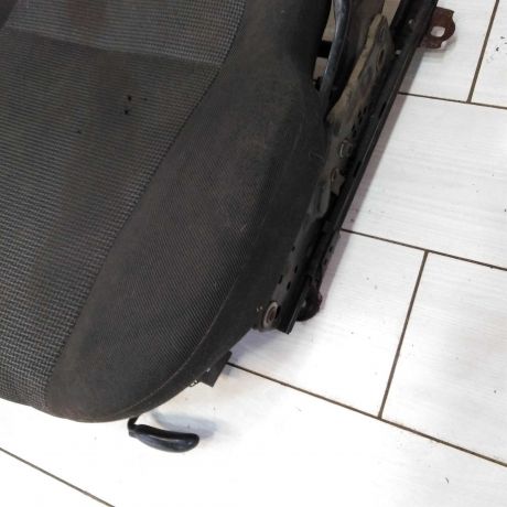 sidene-perednee-ford-focus-1-art-77381-big-6