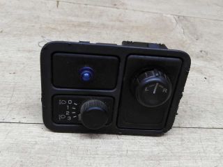 perekliucatel-regulirovki-zerkal-korrektor-far-nissan-almera-ii-n16-art-77459