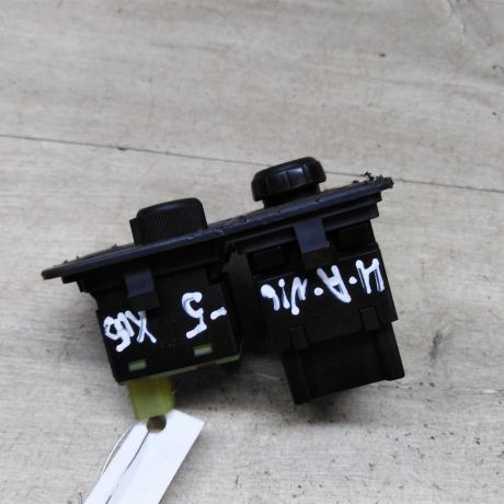 perekliucatel-regulirovki-zerkal-korrektor-far-nissan-almera-ii-n16-art-77459-big-2