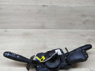 podrulevoi-perekliucatel-v-sbore-renault-sandero-i-art-77740